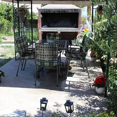 Sara Apartment Podstrana